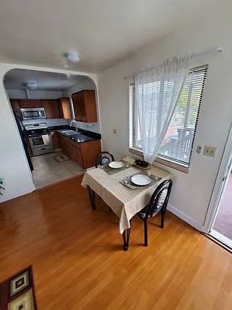 825 Humboldt St #B — Photo 9