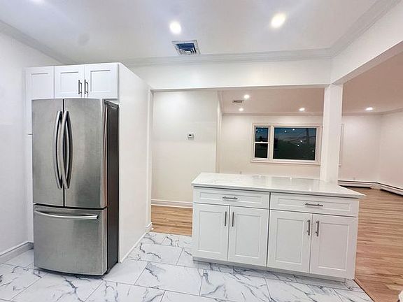 5th image of 308 Lido Blvd