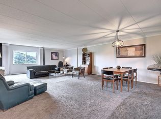 3300 Louisiana Ave S APT 418, Saint Louis Park, MN 55426