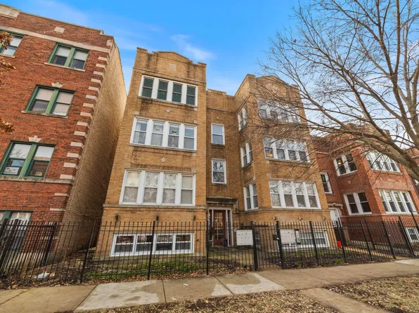 3013 W Gunnison St APT 2W, Chicago, IL 60625