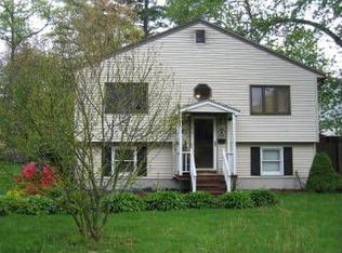 22 Burnap St, Wilmington, MA 01887