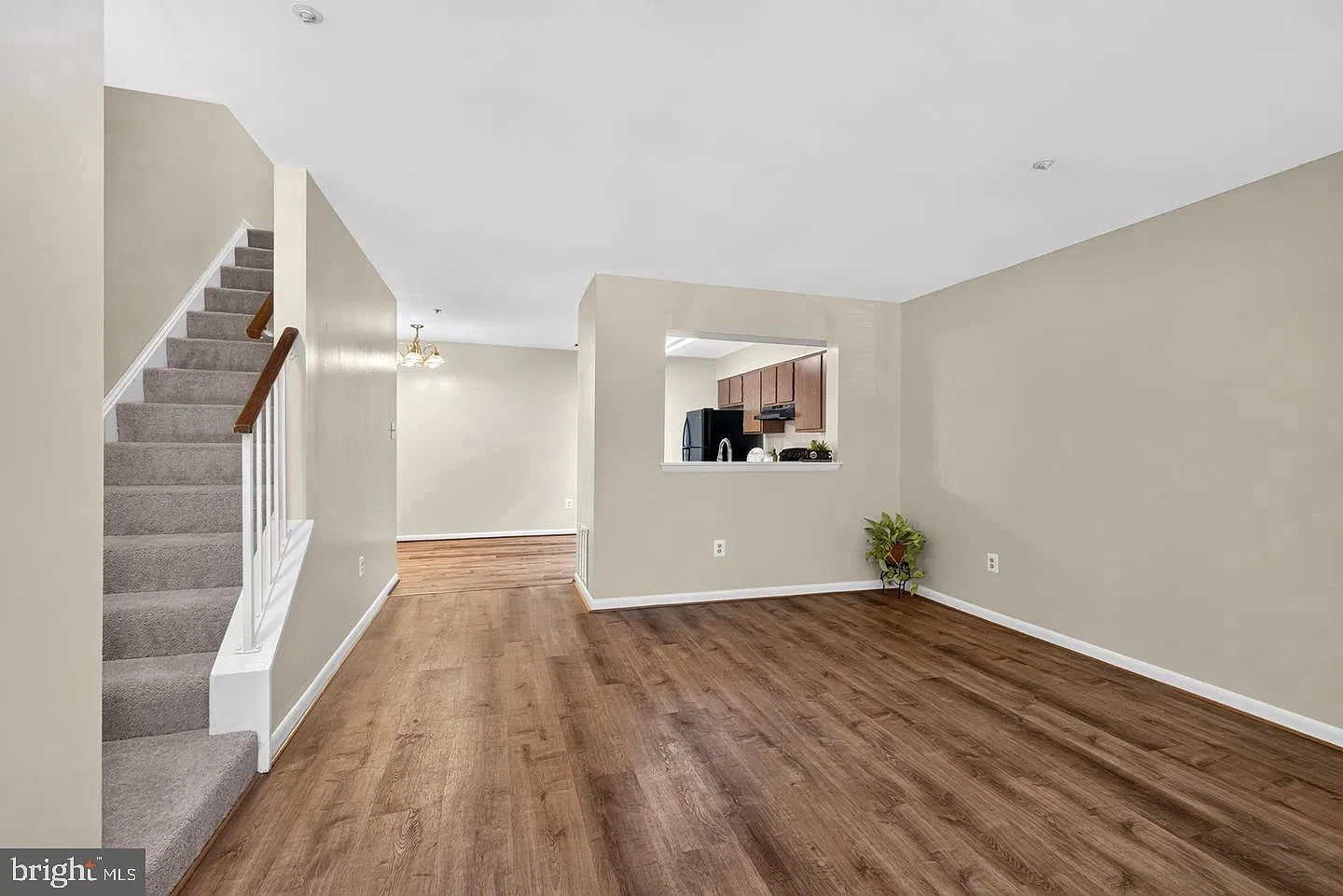 3 bed, 2.5 bath, 1377 sqft, $2,495 — Photo 4