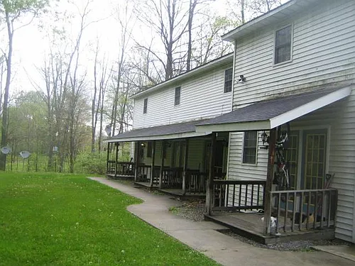 1008 8th Ave #B Photo 1