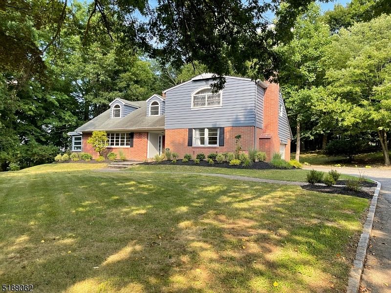 1st image of 56 Grandview Pl