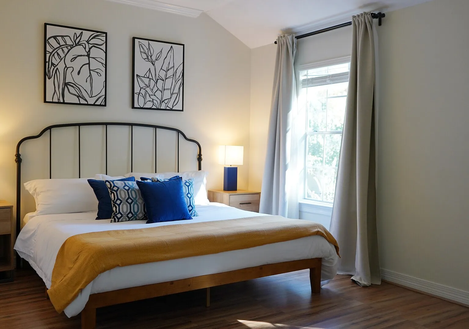Casa Walden - Cozy Townhouse in Prime The Woodlands Location — Photo 2