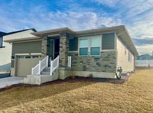 393 W Watercress Dr, Saratoga Springs, UT 84045