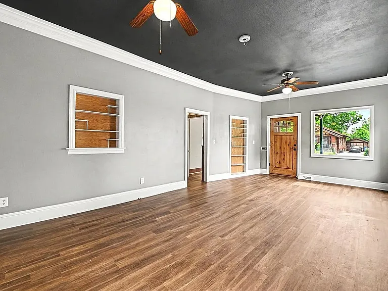 817 Garfield Ave — Photo 4