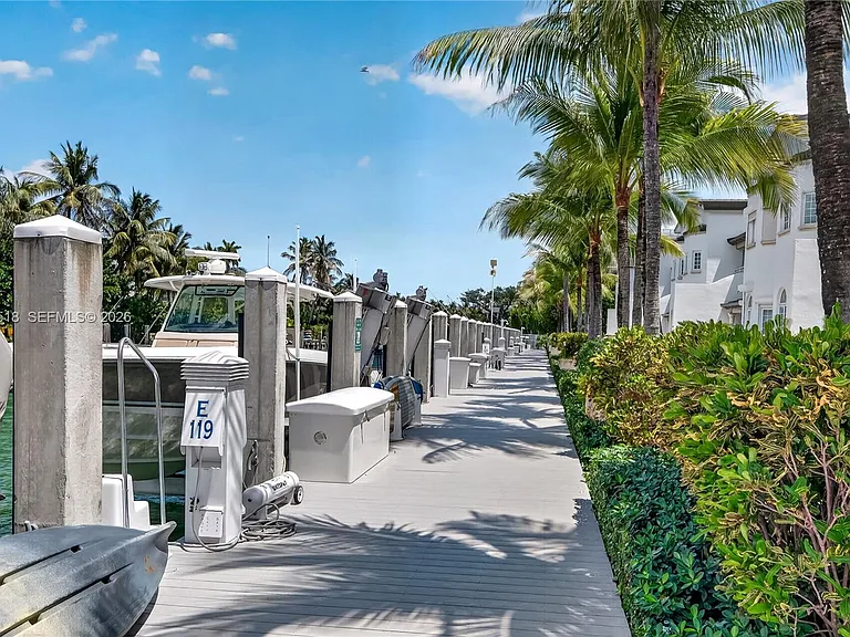 1413 Sunset Harbour Dr #209 — Photo 41