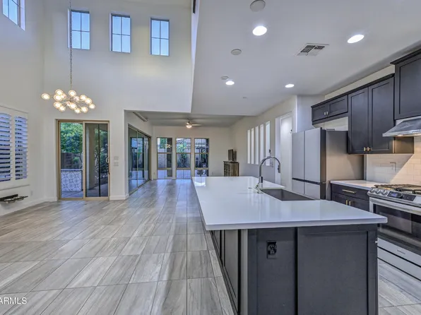 12110 W DALE Lane, Peoria, AZ 85383