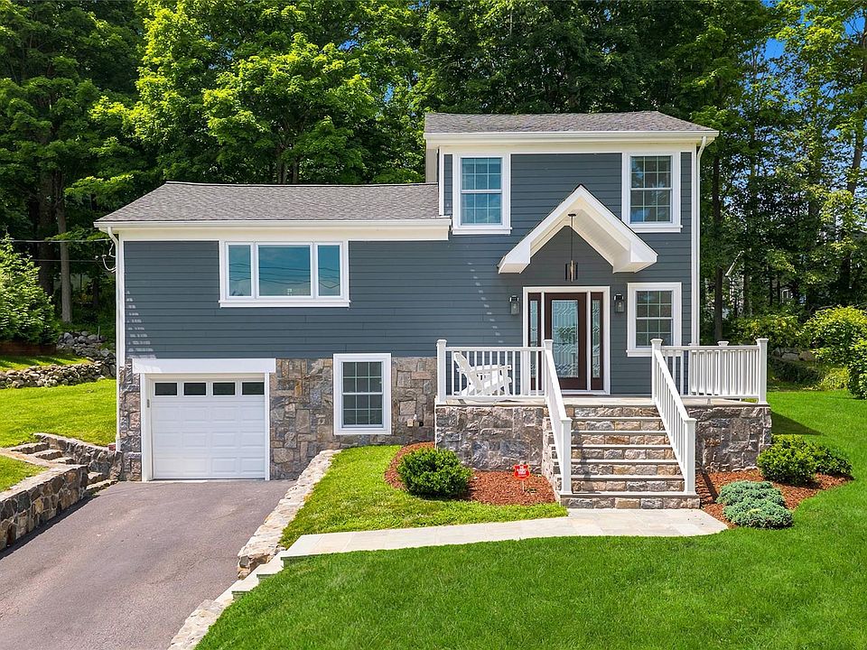 1st image of 2053 Allan Avenue