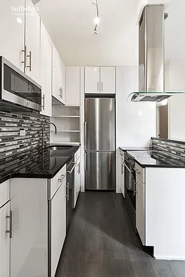 Rented by Sotheby's International Realty | media 7