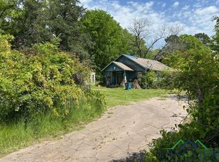 518 N Live Oak St, Carthage, TX 75633