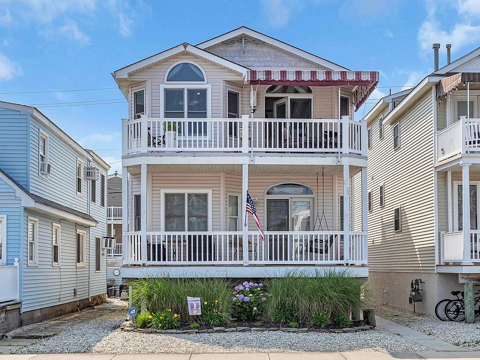 1st image of 3611 West Ave #2