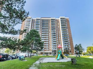 17 Knightsbridge Rd #1010, Brampton, ON L6T3X9