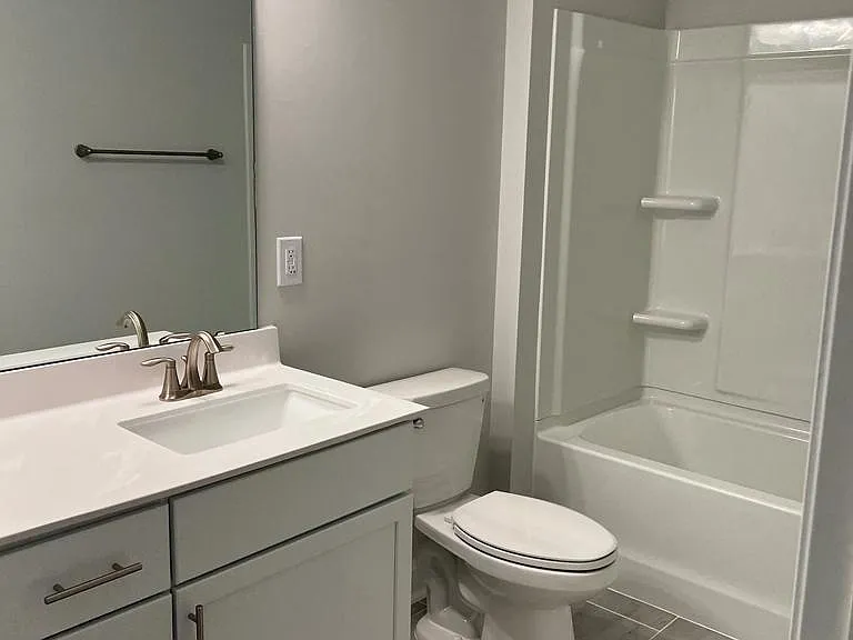 1303 Rosepine Dr — Photo 32