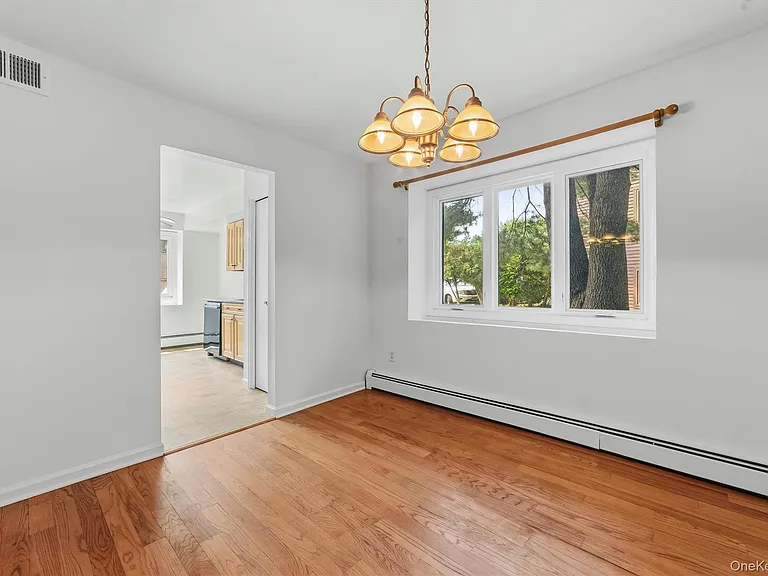 101 Eagle Bay Dr — Photo 7
