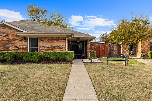 8521 Holly St Photo 1