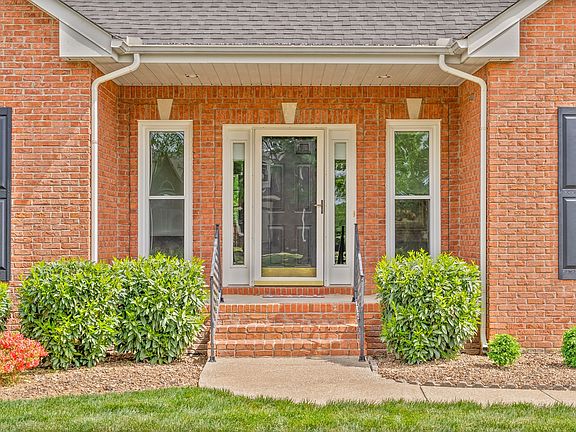 3rd image of 157 Archgate Ct