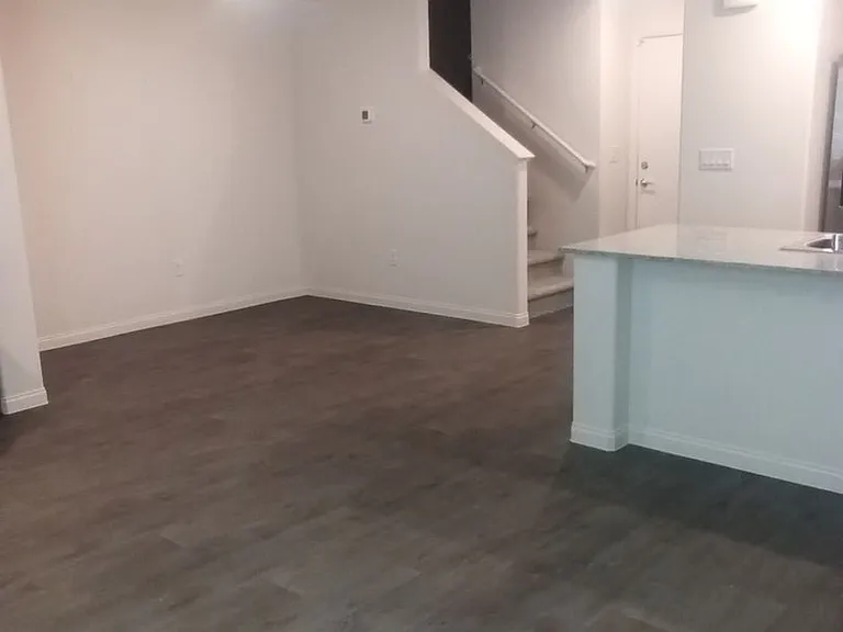 2866 Coral Cascade Ct — Photo 7