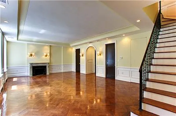 Rented by Domus Realty | media 12