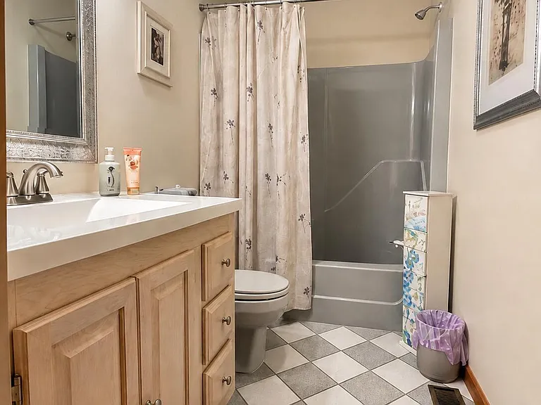 1075 Acacia Dr — Photo 30