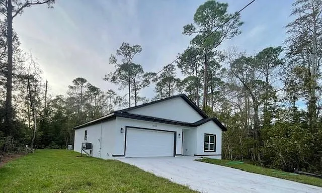 3 bed, 2.0 bath, 1600 sqft, $2,290 — Photo 4