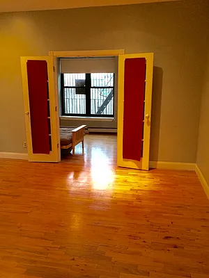 Sold by Luxor Homes & Investment Realty | media 18