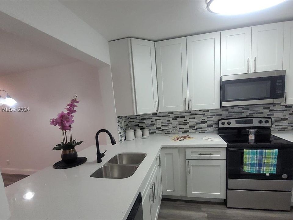 1st image of 9470 Poinciana Pl APT 109
