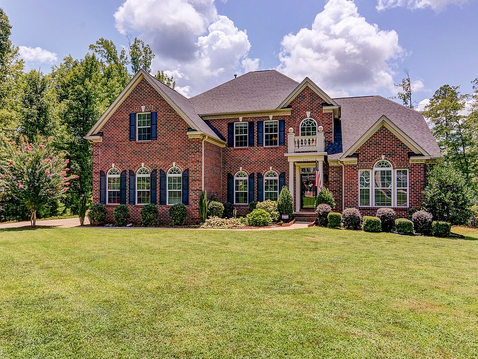 Magnificent five-bedroom wat