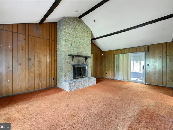 4302 Manorwood Dr, Glen Arm, MD 21057