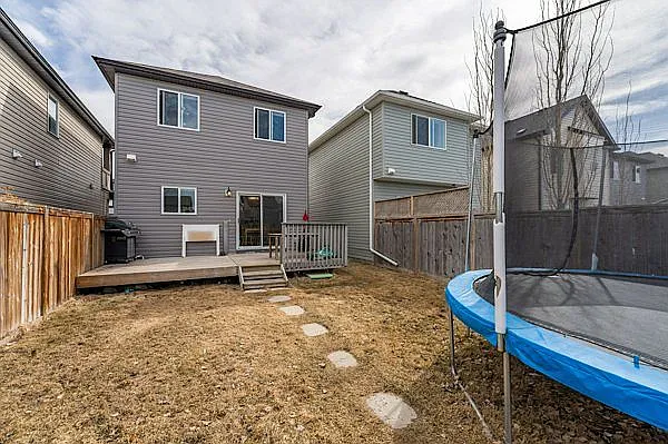 2025 New Brighton Park SE #M — Photo 21