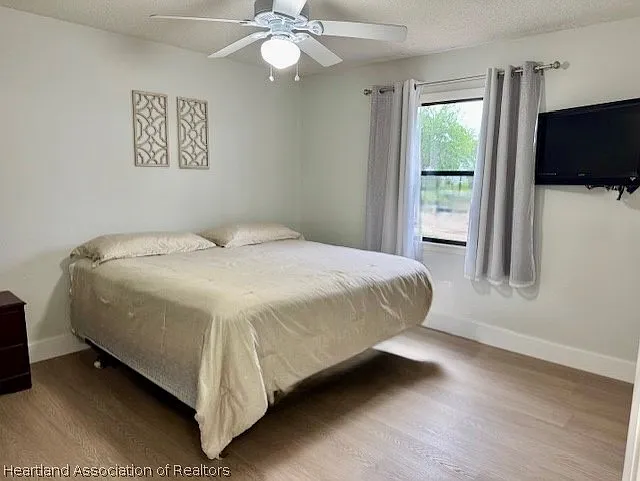111 E Villaway Rd — Photo 26
