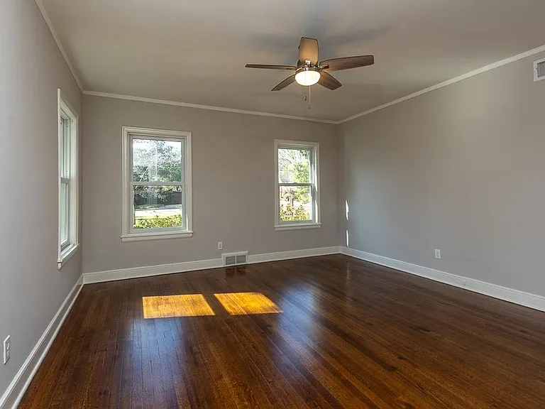 500 Colonial Rd — Photo 21