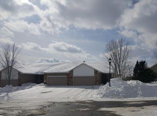 135 Stratford Way, Hudson, WI 54016