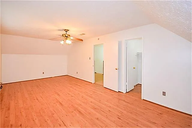 2814 Field Line Dr — Photo 25