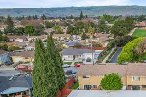 4501 Guiso Cmn — Photo 19
