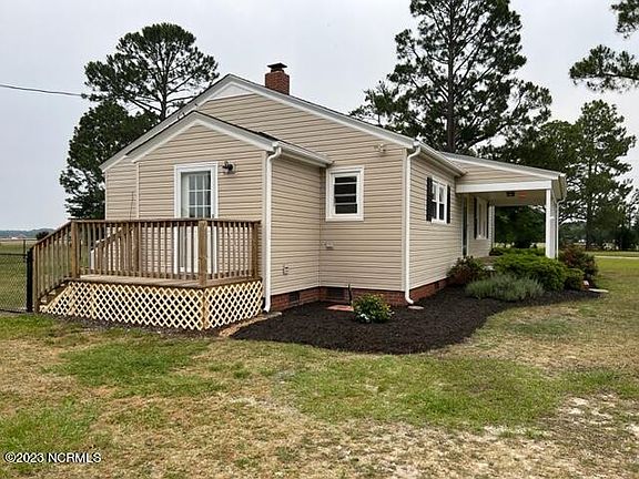3rd image of 1313 Acorn Hill Road