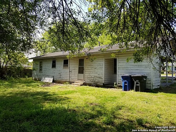4th image of 1295 S Mesquite Ave