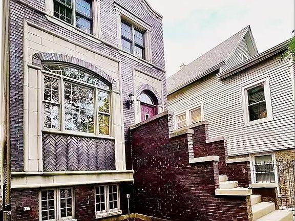 2nd image of 2904 N Washtenaw Ave #1