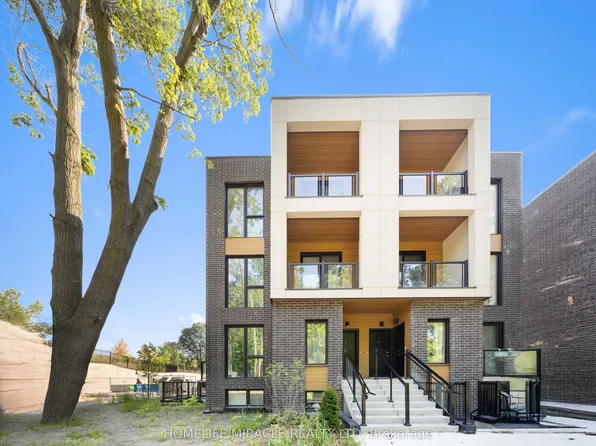 174 Clonmore Dr, Toronto, ON