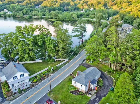 387 East Street, Stafford, CT 06076