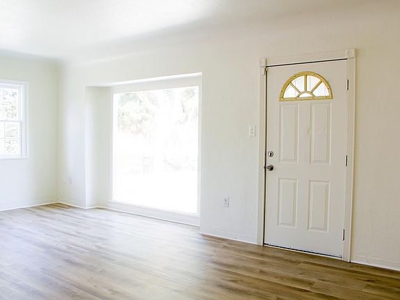 5th image of 11958 Vivienda Ct