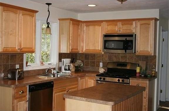 2nd image of 6 Cypress Ln