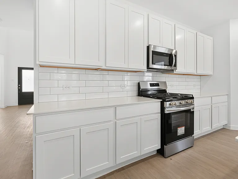 1209 Misty Brook Dr — Photo 7