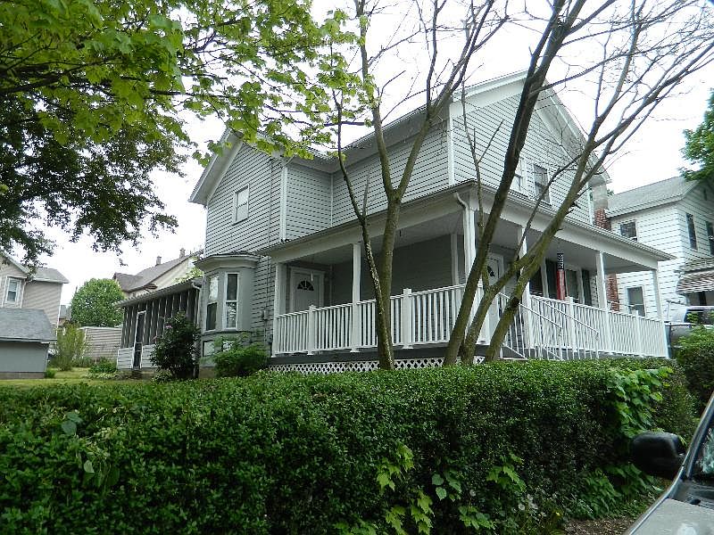2nd image of 2118 Wayne Ave