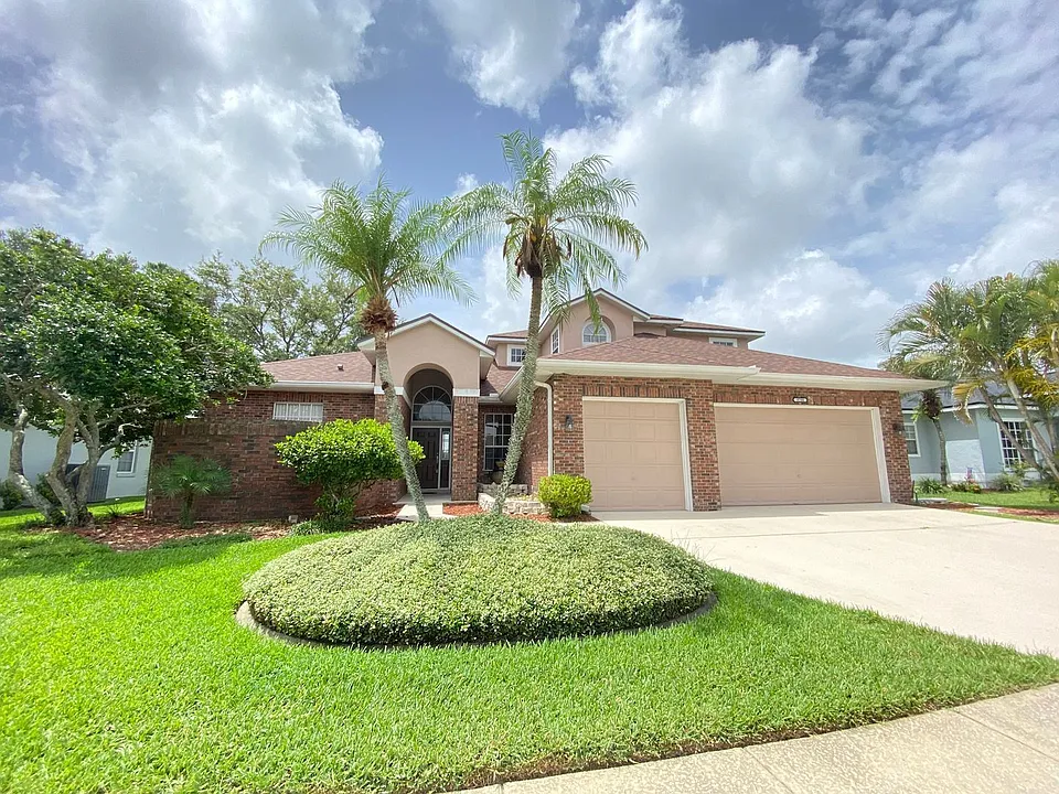 3708 Molona Dr