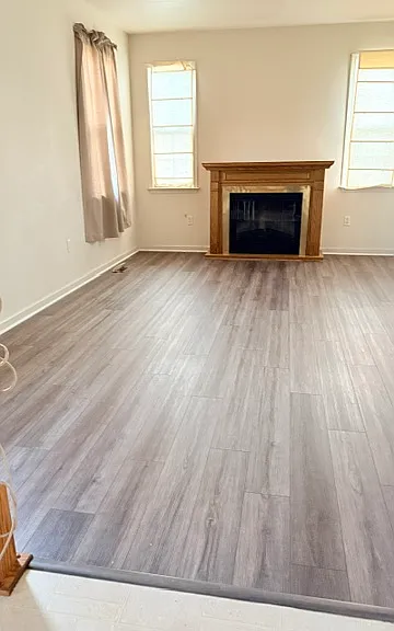 1006 Alandale Dr — Photo 3