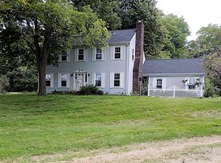 23001 Currie Rd, South Lyon, MI 48178