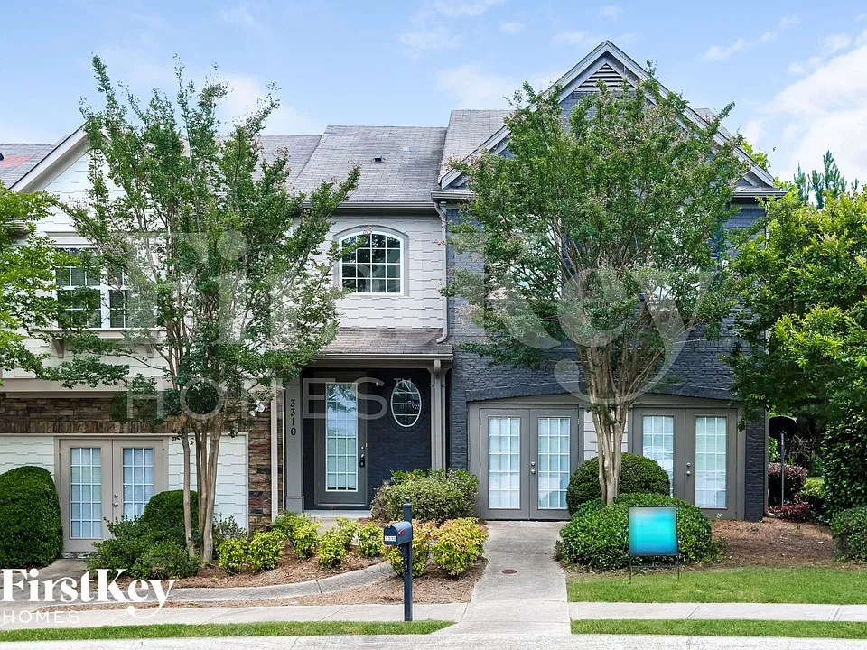3310 Castleberry Village Cir