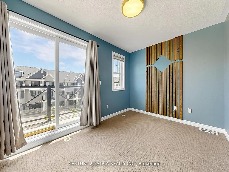 79 Boadway Cres — Photo 31